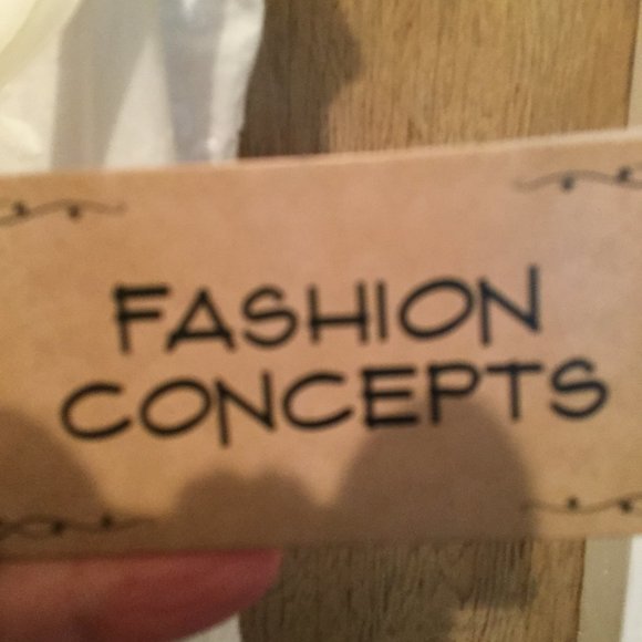 NWT Fashion Concepts lace floral white tunic - Picture 5 of 8